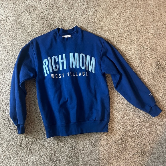 TINX Rich Mom Gear Sweatshirt Size Small - Picture 1 of 1